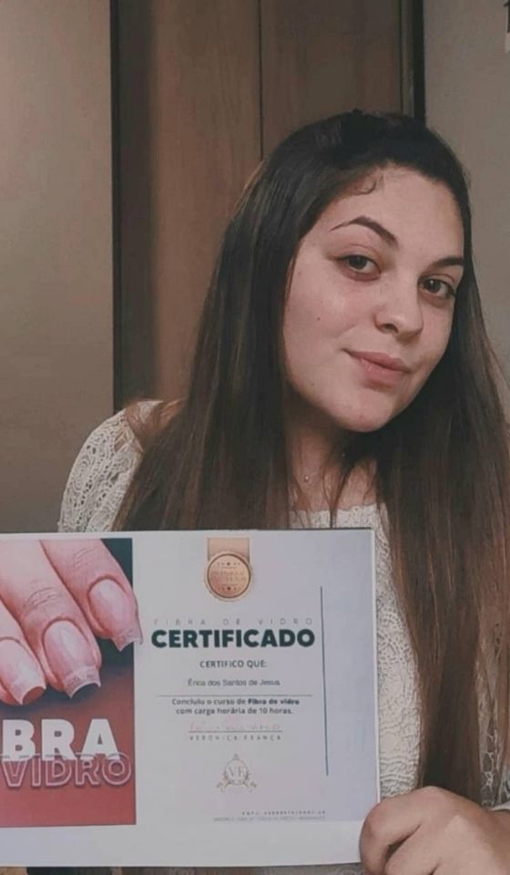 Alunas-com-certificado.jpg